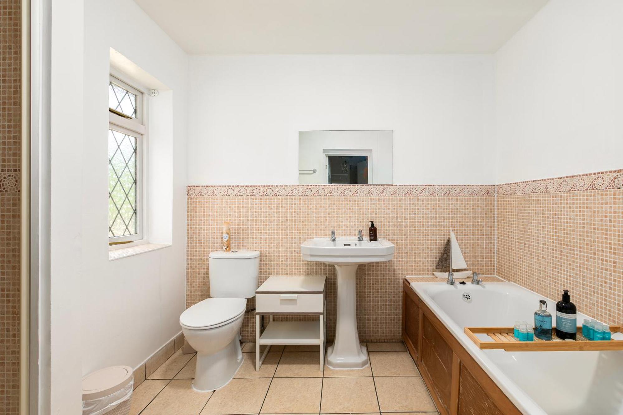 Rural Lodge Stay In Windsor! Hot Tub! Sleeps 20 Bray Extérieur photo