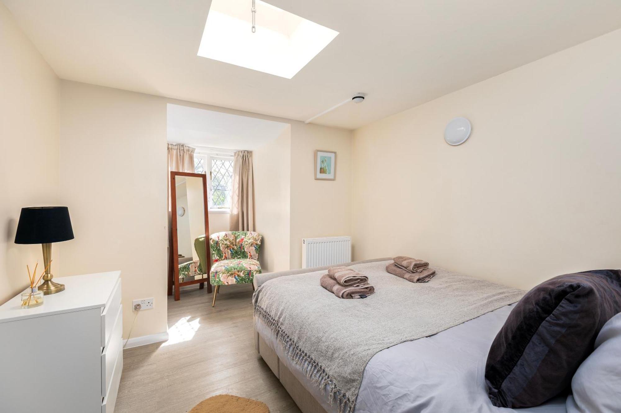 Rural Lodge Stay In Windsor! Hot Tub! Sleeps 20 Bray Extérieur photo