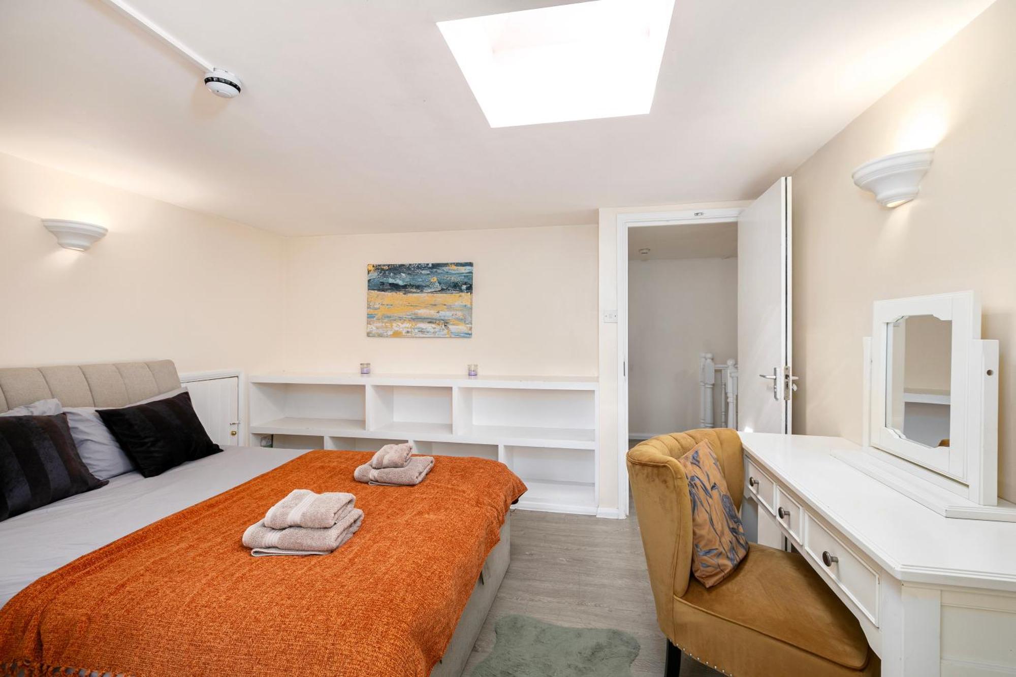 Rural Lodge Stay In Windsor! Hot Tub! Sleeps 20 Bray Extérieur photo