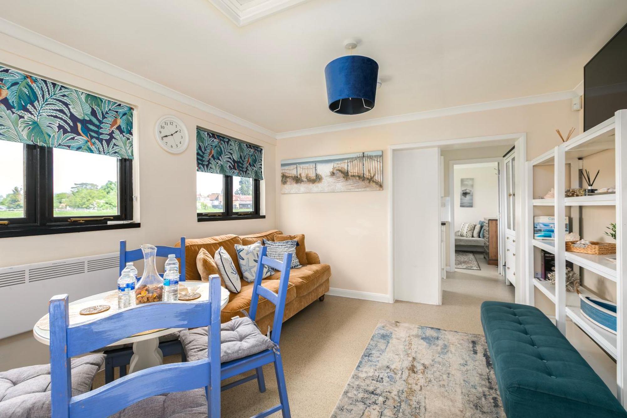 Rural Lodge Stay In Windsor! Hot Tub! Sleeps 20 Bray Extérieur photo
