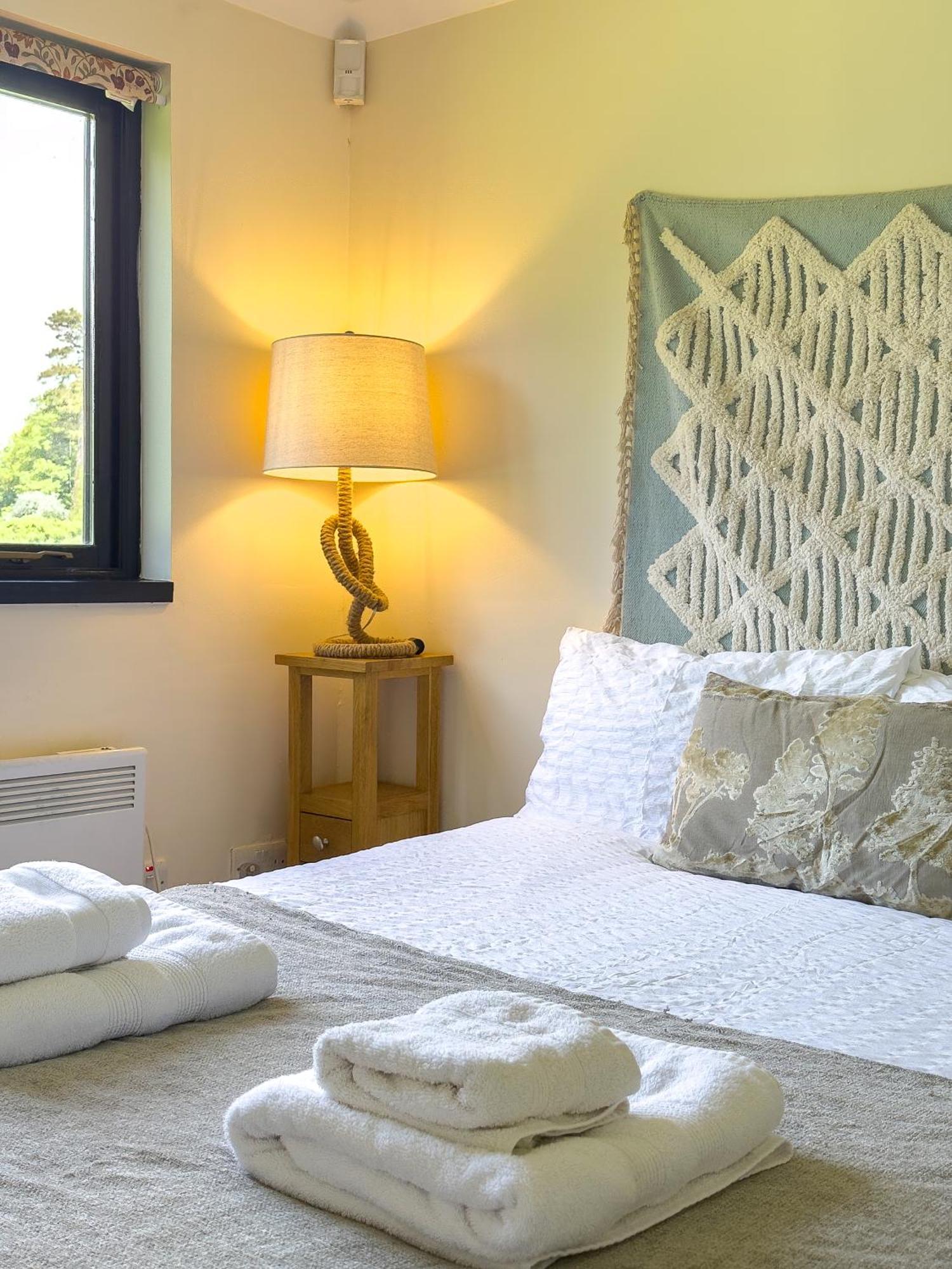 Rural Lodge Stay In Windsor! Hot Tub! Sleeps 20 Bray Extérieur photo